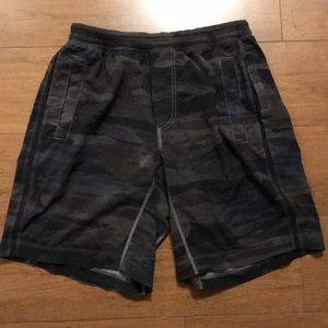 Lululemon Shorts W/ Liner